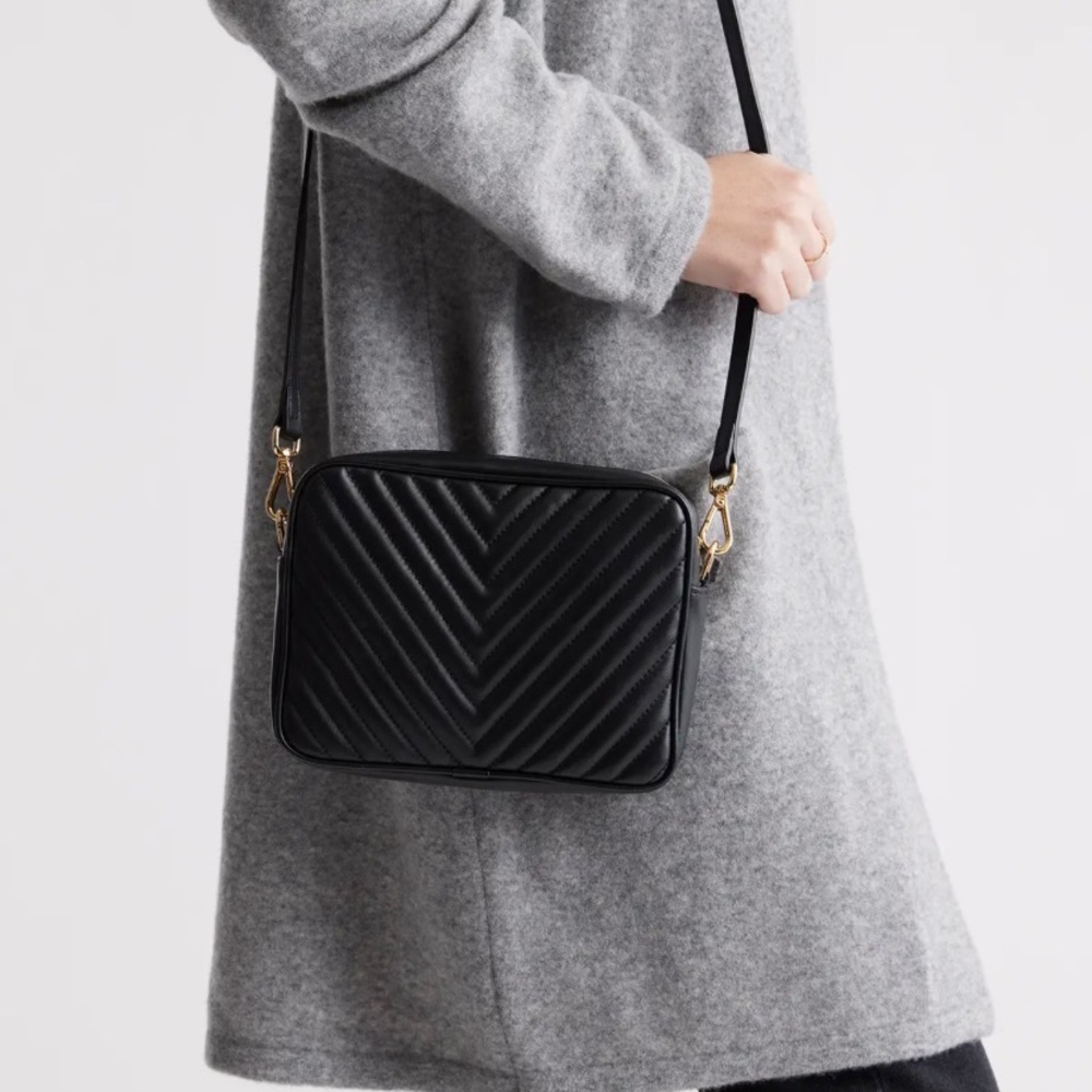 Quince Italian Leather Quilted Crossbody Bag in black NWT. Original dustbag incl